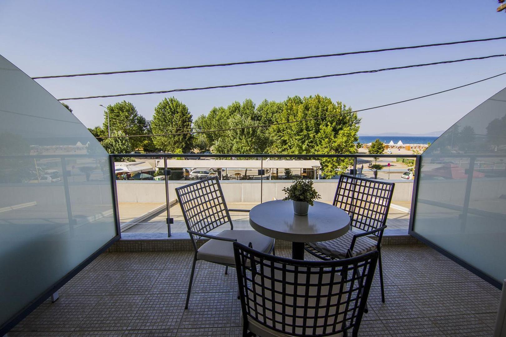 Kasta Beach Hotel Офриніо Екстер'єр фото